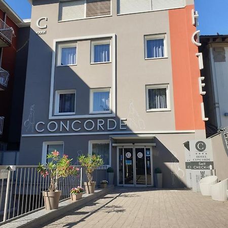 Hotel Concorde Fiera Saronno Esterno foto