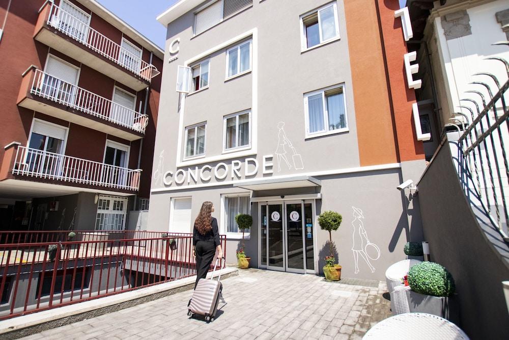 Hotel Concorde Fiera Saronno Esterno foto