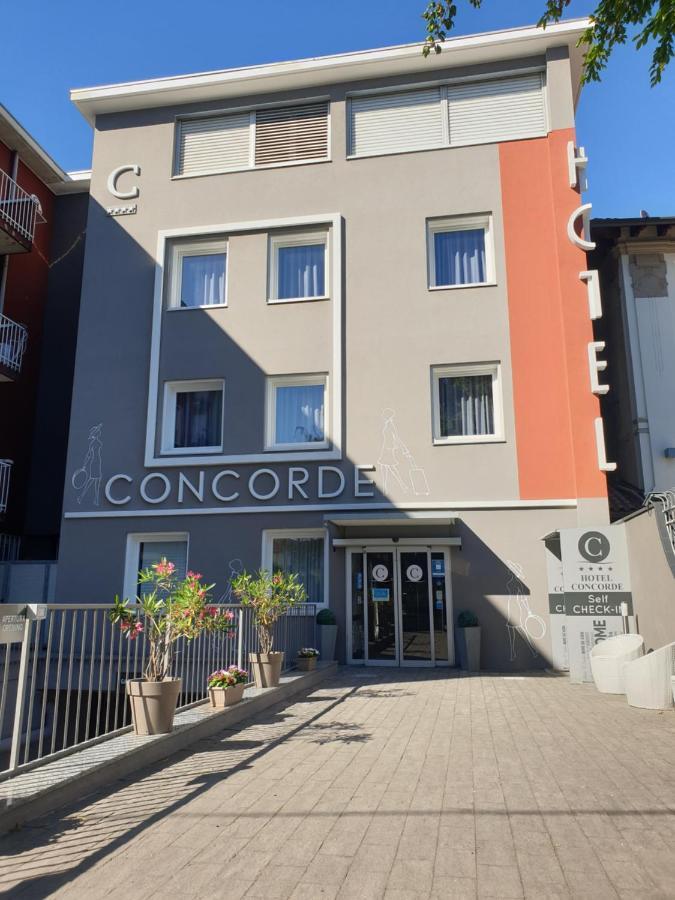 Hotel Concorde Fiera Saronno Esterno foto