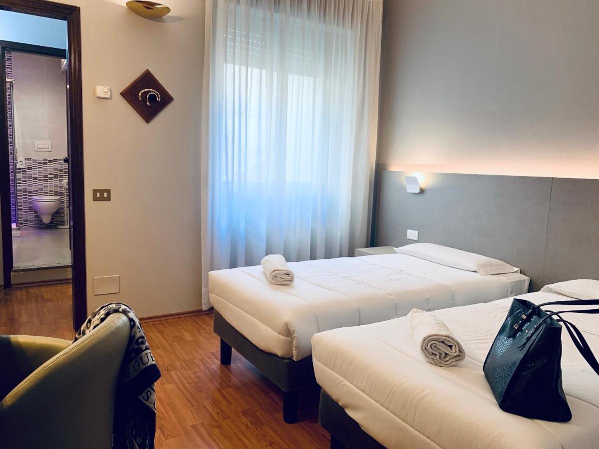 Hotel Concorde Fiera Saronno Esterno foto